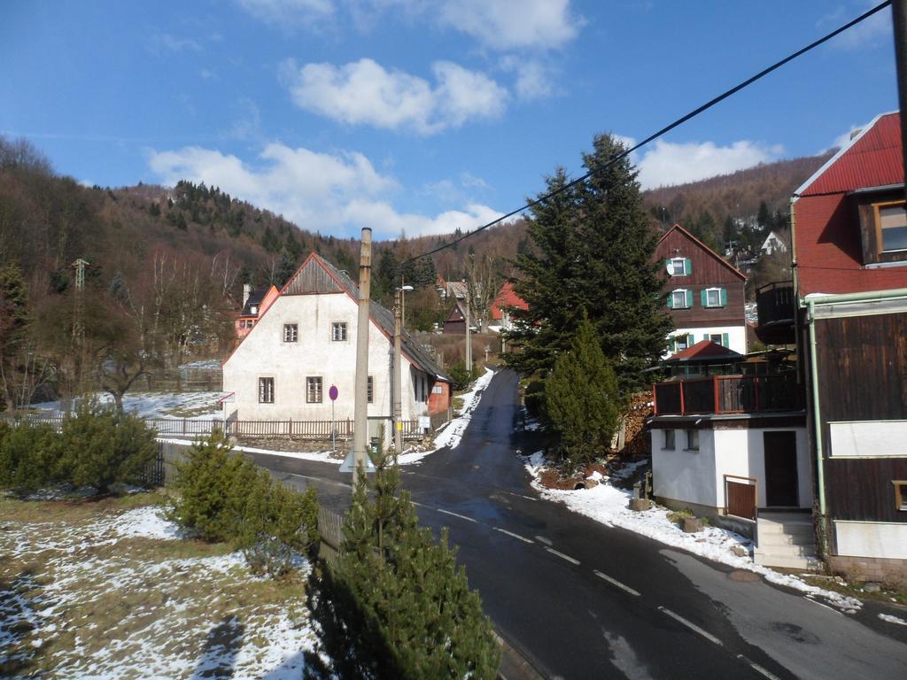 Pension Mikulka Mikulov v Krusnych Horach Luaran gambar