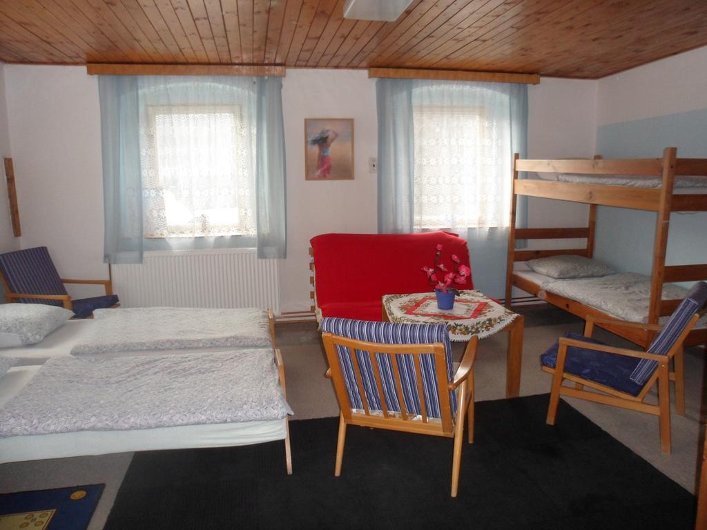 Pension Mikulka Mikulov v Krusnych Horach Luaran gambar